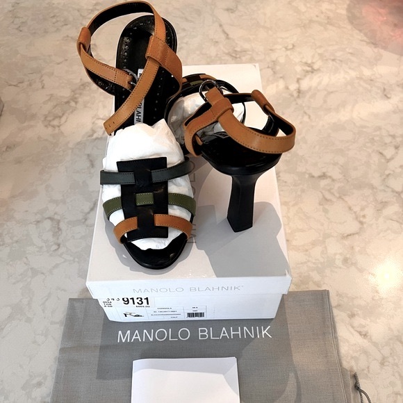 Manolo Blahnik 90mm Congola leather heels, sandals. - Picture 3 of 8